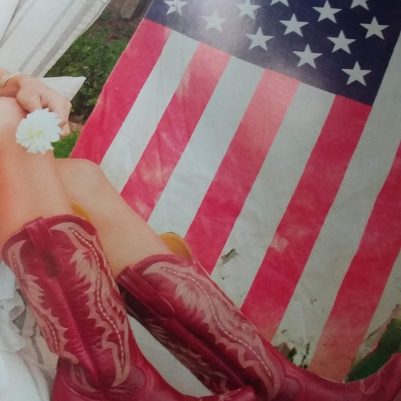 Meet your Posher, Karbear - Picture 4 of 6